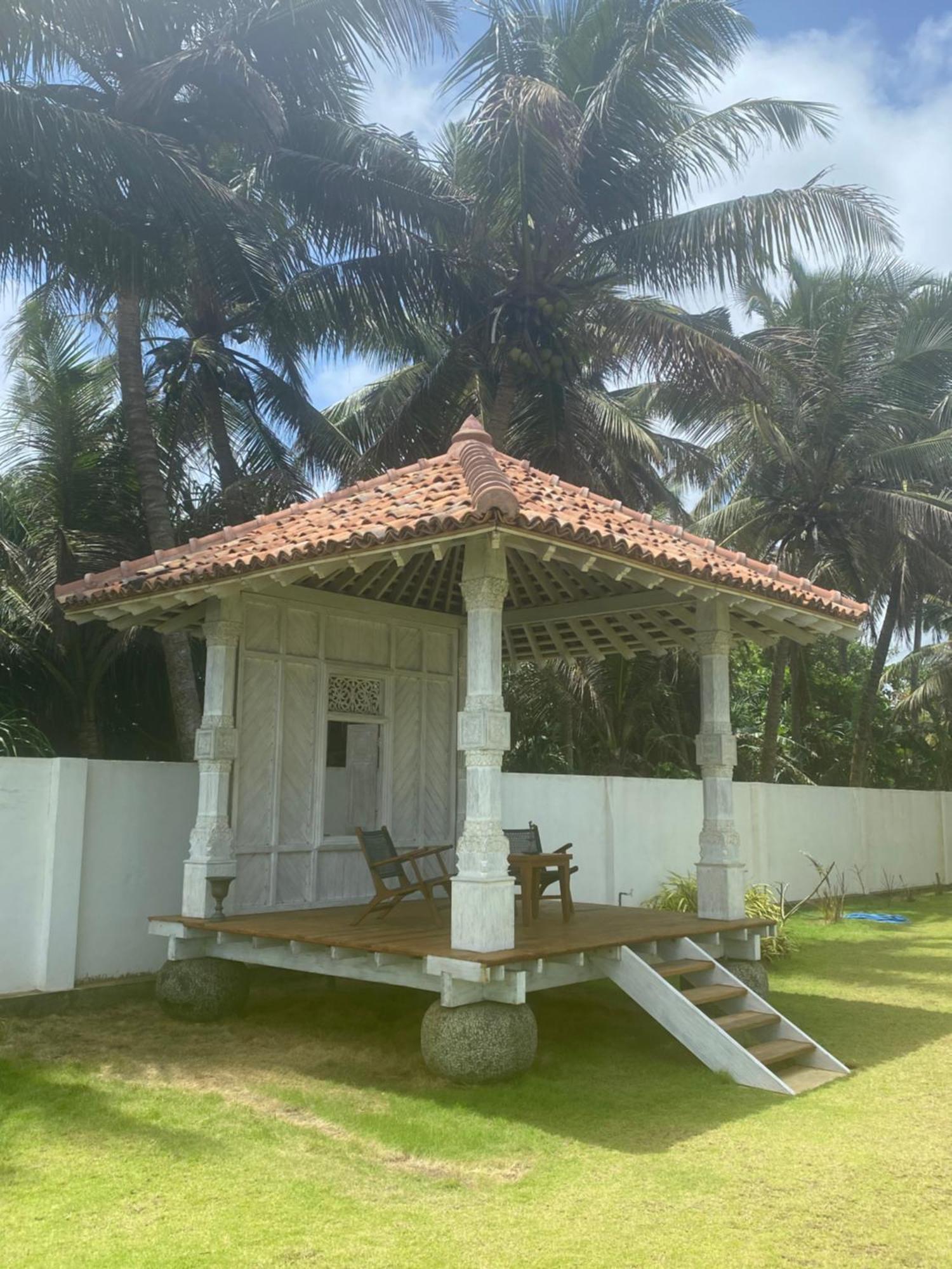 Sea Star Boutique Hotel Hikkaduwa Exterior photo