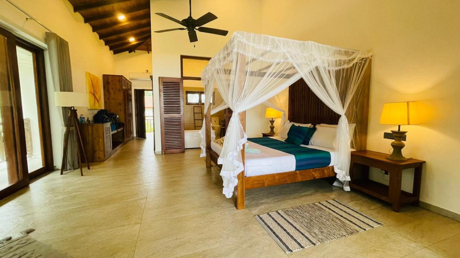 Sea Star Boutique Hotel Hikkaduwa Exterior photo